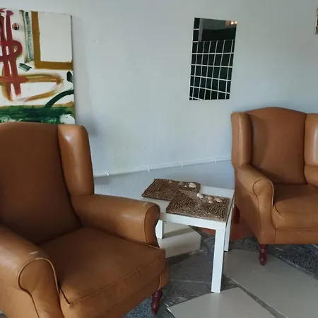 Homestay Jacaranda *