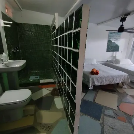 Jacaranda Homestay Cadiz