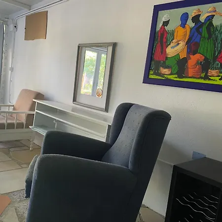 Jacaranda Homestay