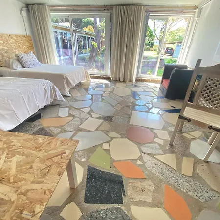 בית אירוח Jacaranda *