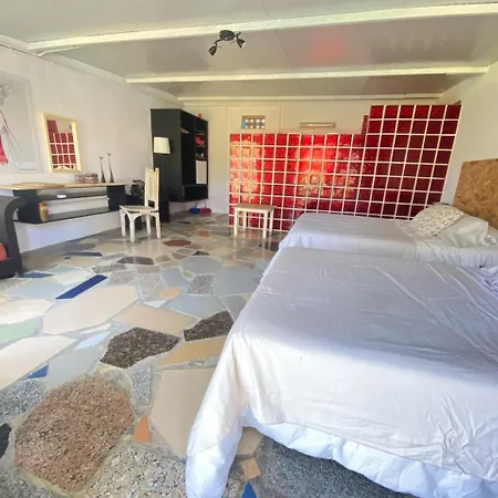 Jacaranda בית אירוח