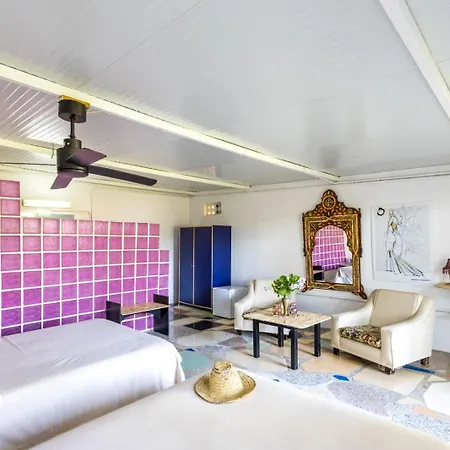 Jacaranda Homestay
