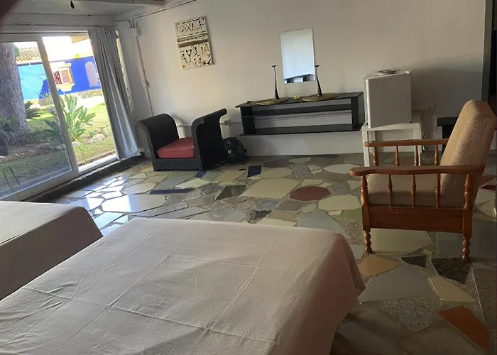 Jacaranda Homestay *