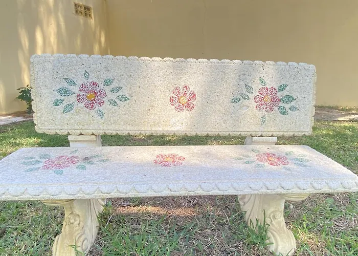 Jacaranda Homestay Cadiz